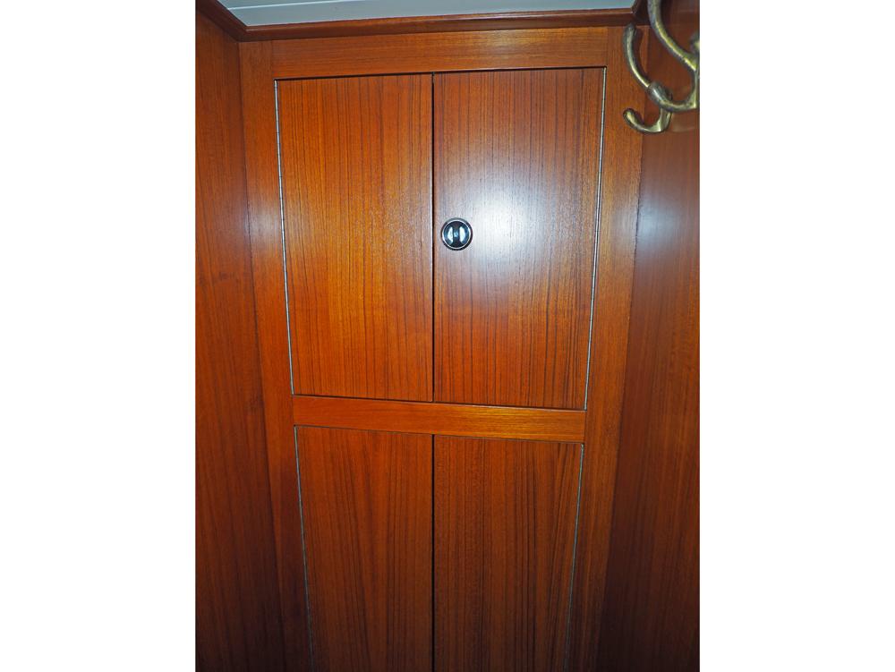 Aft cabin, Accommodation